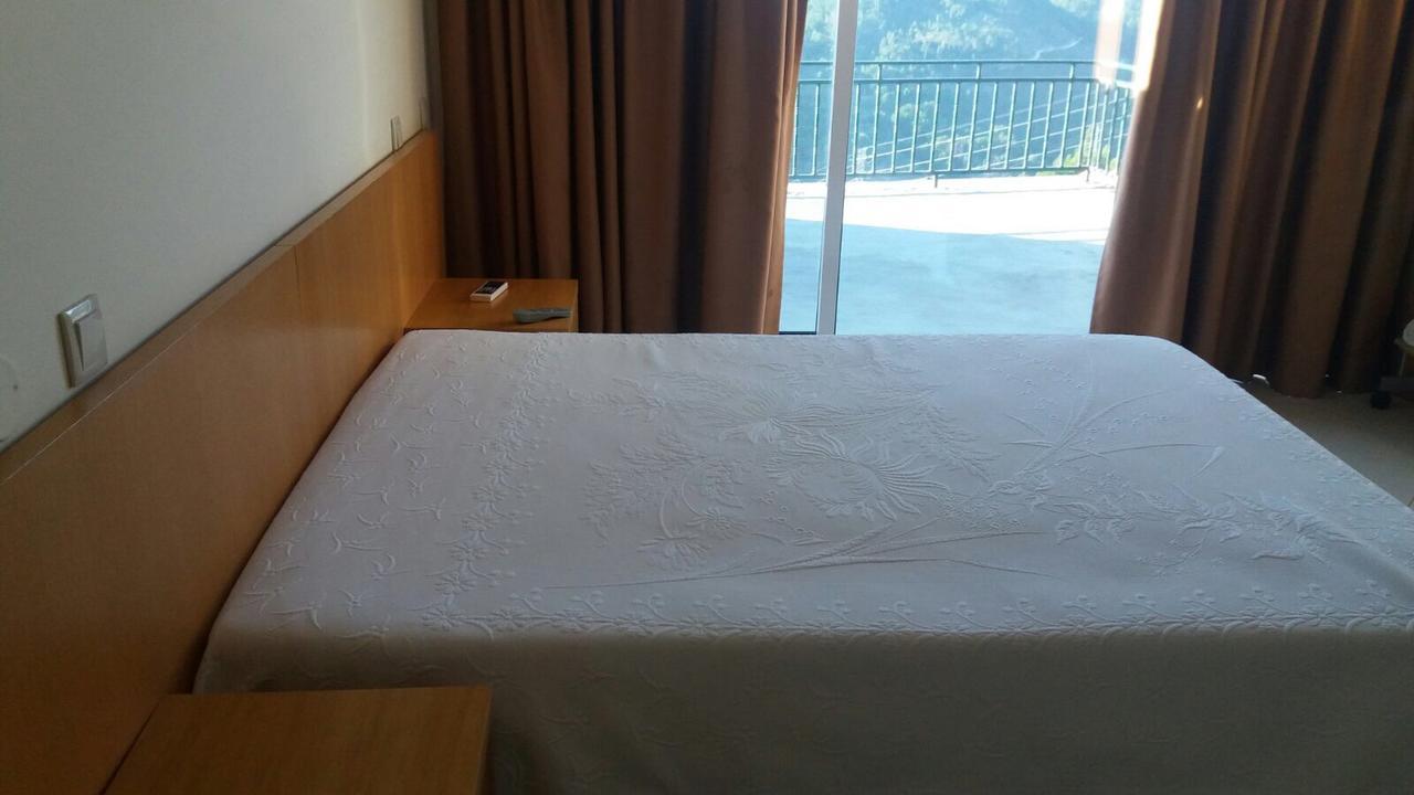 Bed and Breakfast Refugio Do Geres Alamela Exterior foto